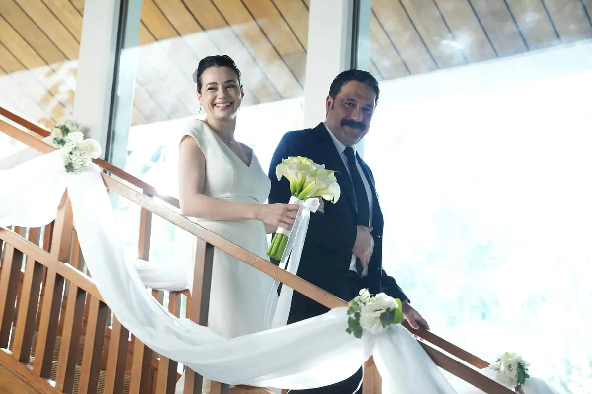 NOW ekranlarının dikkat çeken dizilerinden Kıskanmak, 26. bölümüyle izleyiciyi ekran