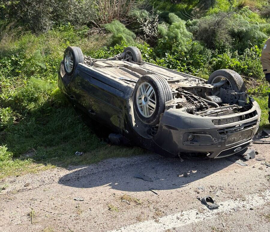 Balıkesir’in Erdek ilçesinde meydana gelen trafik kazasında kontrolden çıkan otomobil