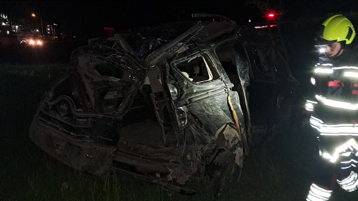 Balıkesir OSB Kavşağında Feci Kaza: 2 Ölü, 4 Yaralı WhatsApp Image 2026 03 08 at 23.35.58 1 - Marmara Bölge Gazetesi