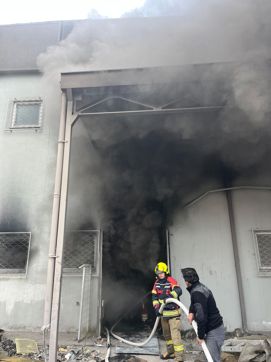 Altıeylül Eski Ordu Pazarı’nda Yangın! WhatsApp Image 2026 03 16 at 16.28.29 - Marmara Bölge Gazetesi