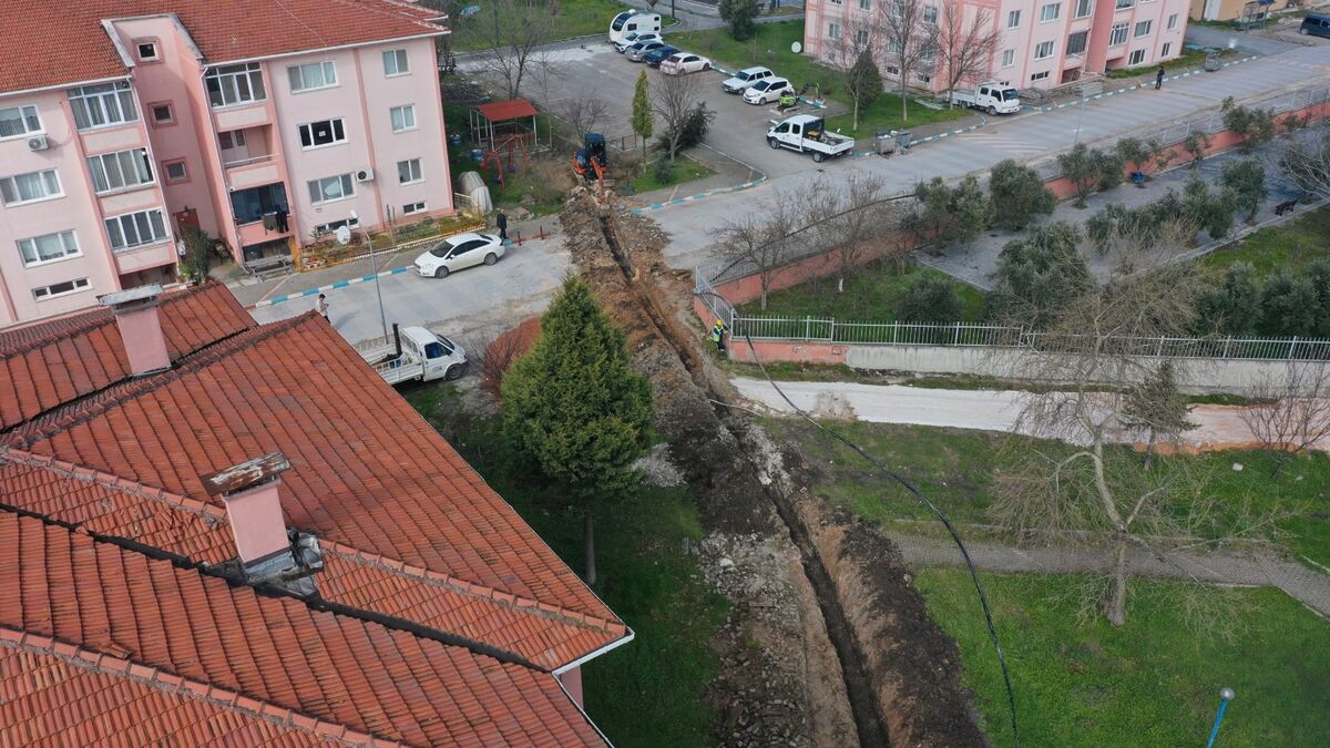 Balıkesir’de yıllardır arızalarla gündeme gelen içme suyu hattı tamamen yenilenerek