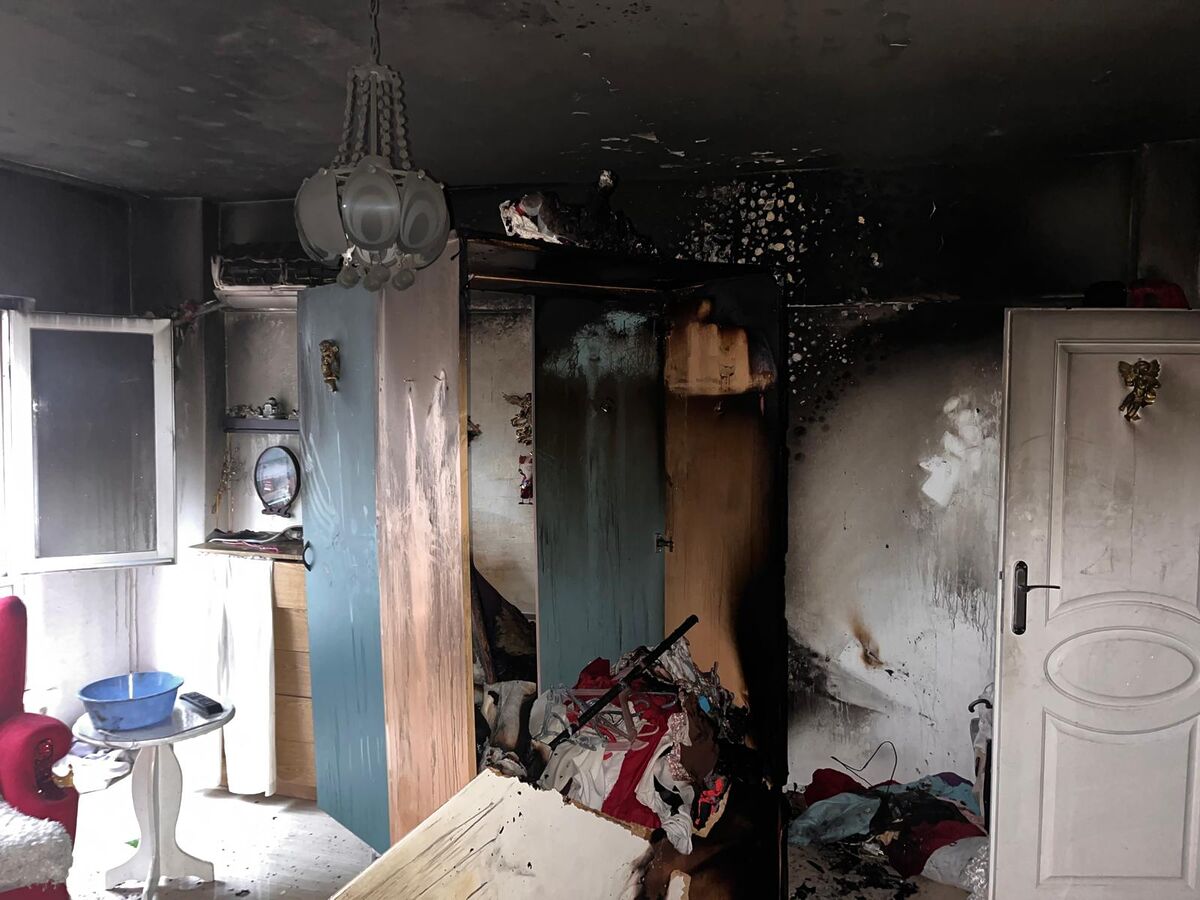 Erdek’te bir apartman dairesinde çıkan yangın mahallede paniğe neden oldu.