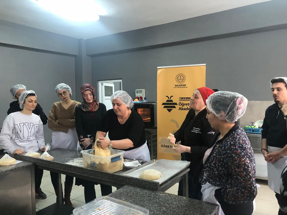 Balıkesir’in Turuncu Mucizesi: Kabaklı Ekmek WhatsApp Image 2026 03 27 at 11.04.47 - Marmara Bölge Gazetesi