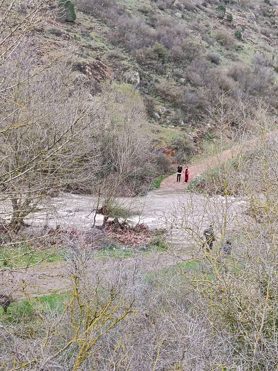 Karesi’de dereyi ATV ile geçmek isteyen iki kişi, şiddetli akıntıya