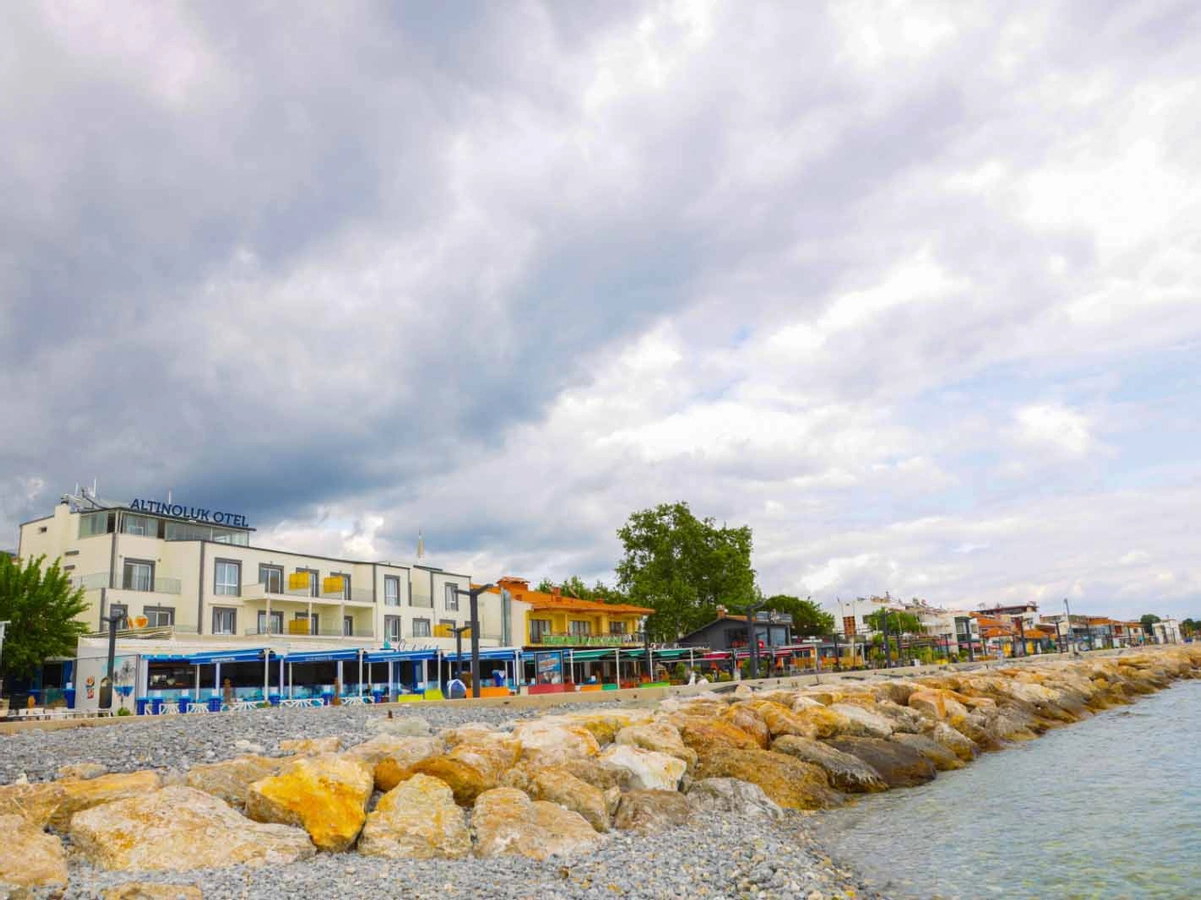 altinoluk otel 25513 2 2.06.2025160407 b0 - Marmara Bölge Gazetesi