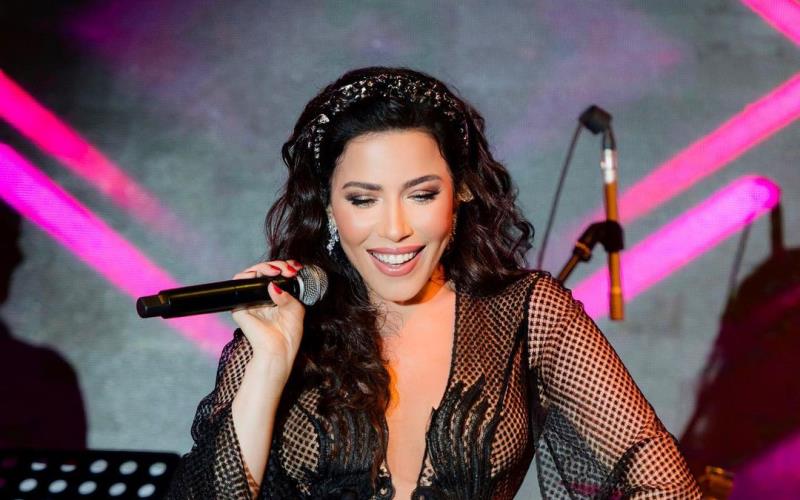 Astrolog Aygül Aydın’dan Burcu Güneş’le İlgili Şok İddia burcu gunes konseri 48919 - Marmara Bölge Gazetesi