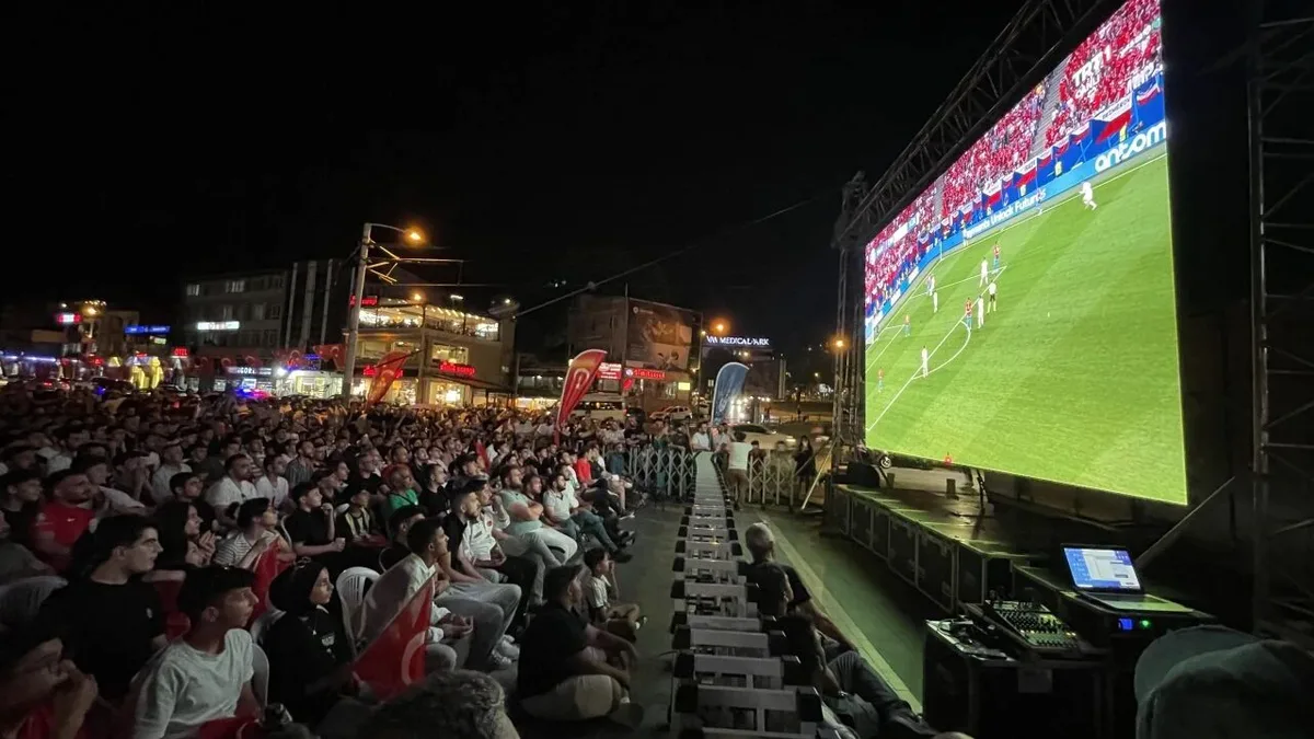 Balıkesir’de A Milli Futbol Takımı’nın Kosova ile oynayacağı Dünya Kupası
