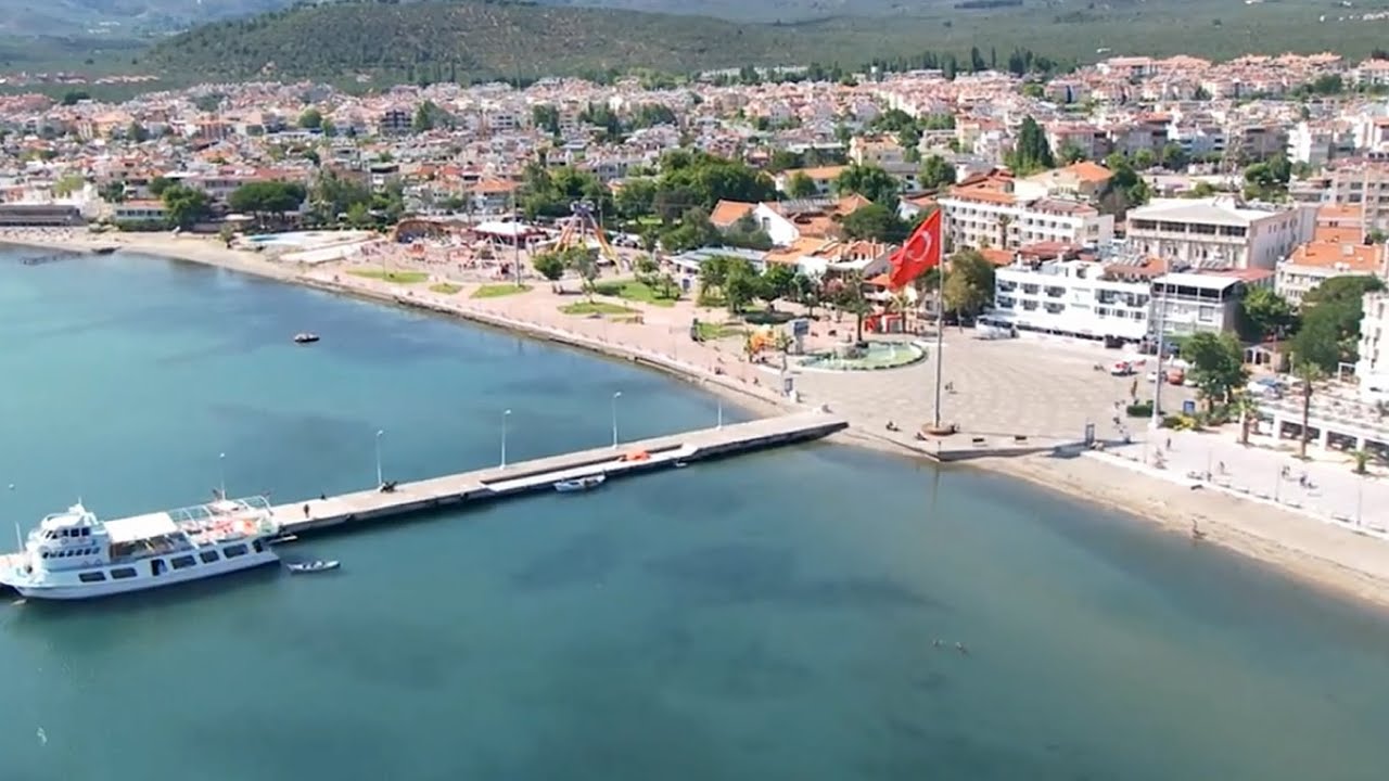 Berrak Deniziyle Akçay Sahili Tatilcilerin Yeni Gözdesi Haline Geldi maxresdefault 7 - Marmara Bölge Gazetesi
