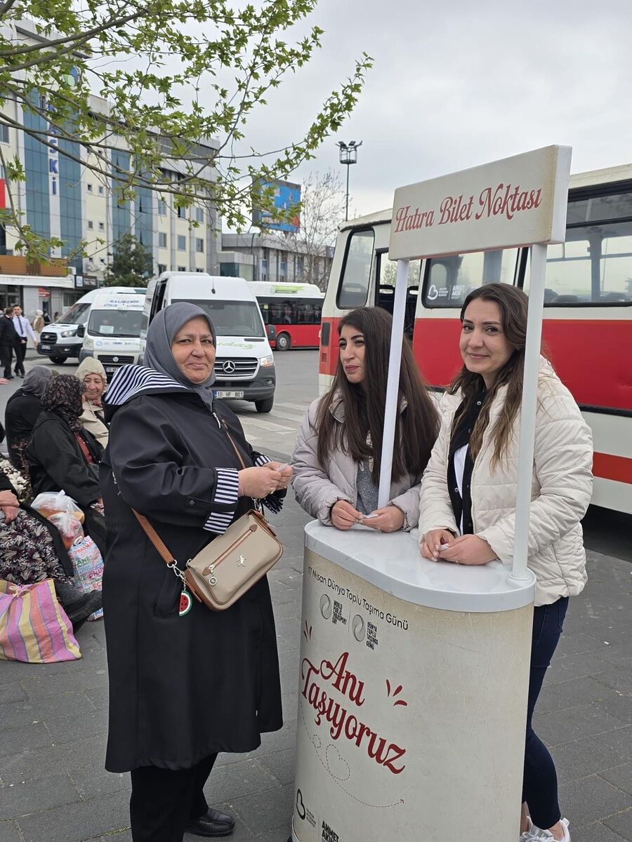 Toplu Taşıma Günü’nde Nostalji Rüzgarı Esti 3c1743e5 4a41 4f28 af60 7c236291e446 - Marmara Bölge Gazetesi