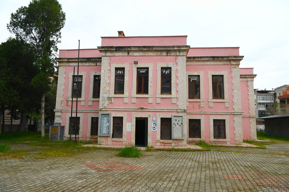 Balıkesir’de eğitim tarihine ışık tutan 1909 yapımı tarihi anaokulu binası