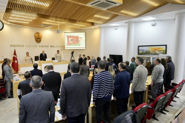 Burhaniye Mecliste Kritik Toplantı 658396746 1415898473909850 5006859540985825685 n - Marmara Bölge Gazetesi