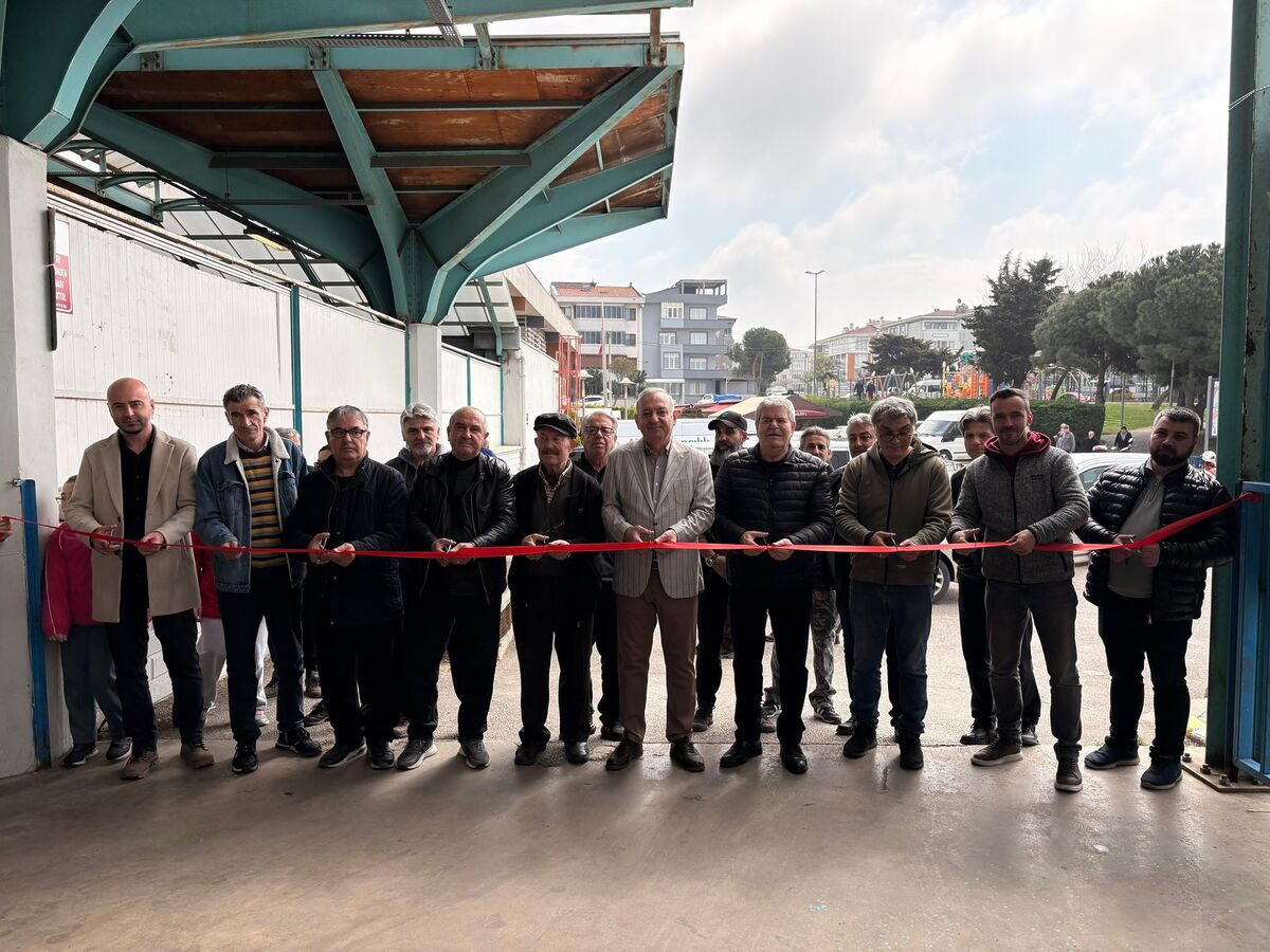 Bandırma’da Uygun Fiyatlı Antika ve Sahaflar Pazarı Açıldı! 658958682 18354679033225400 8128611917993976009 n - Marmara Bölge Gazetesi