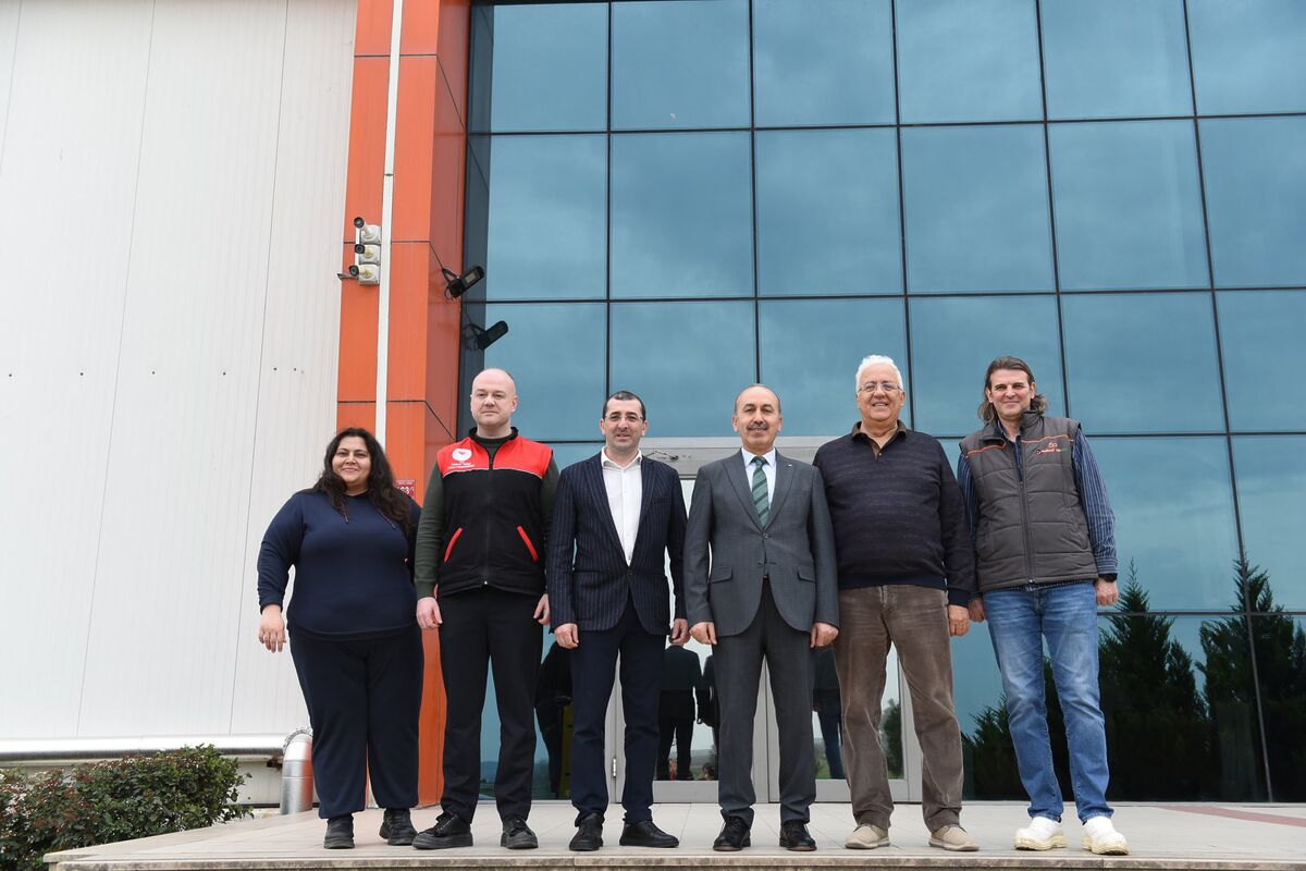 Balıkesir’in Kanatlı Hayvanları 49 Ülkeye İhraç Ediliyor 659050600 1353770043460521 8750030421690573335 n - Marmara Bölge Gazetesi