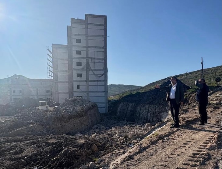 Kepsut’ta uzun süredir beklenen sağlık yatırımı hızla tamamlanma aşamasına geldi.