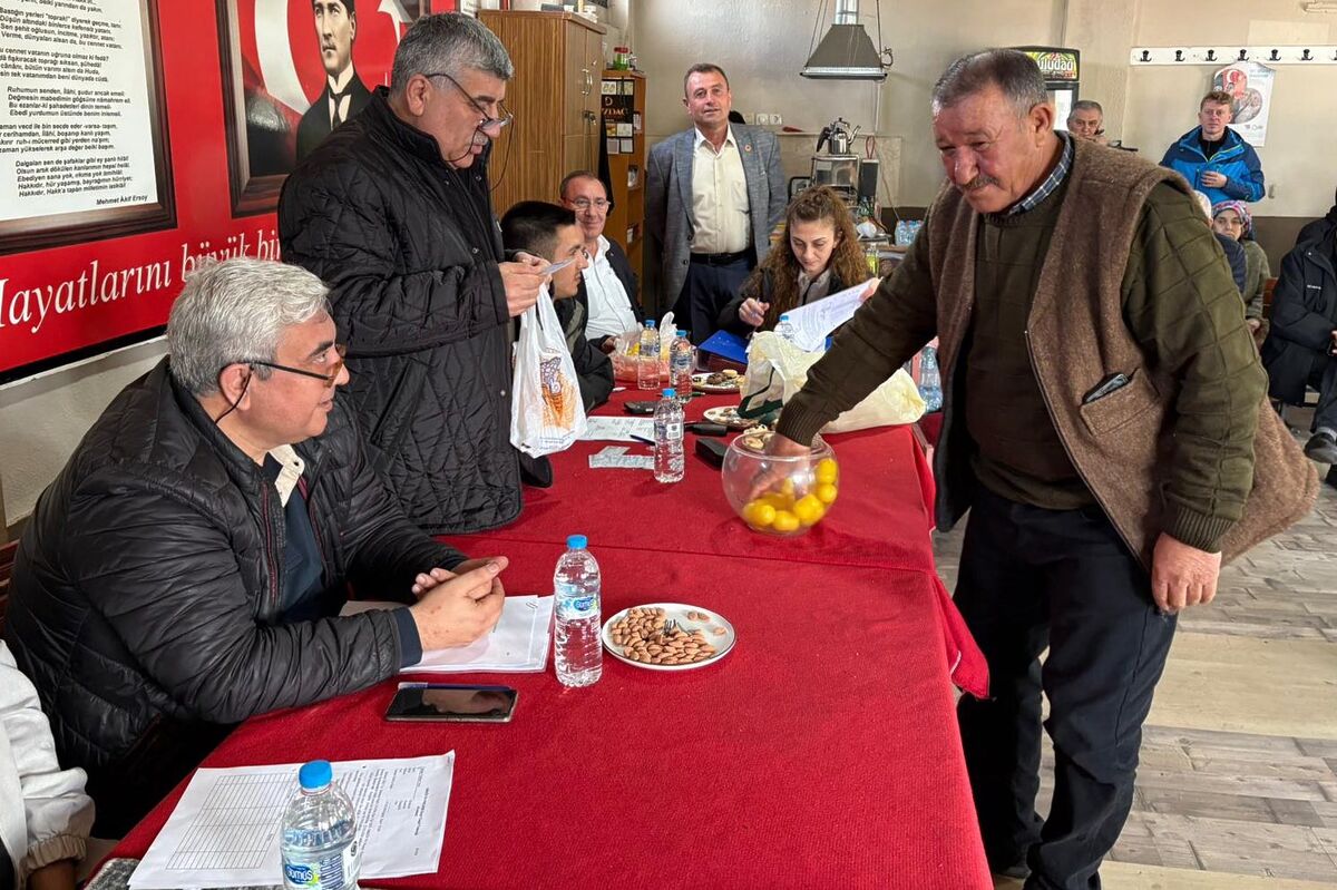 Susurluk’ta Güneş Enerjisi Projesinde Şanslı Aileler Belirlendi 659902190 1410012334500434 1391507037224769631 n - Marmara Bölge Gazetesi