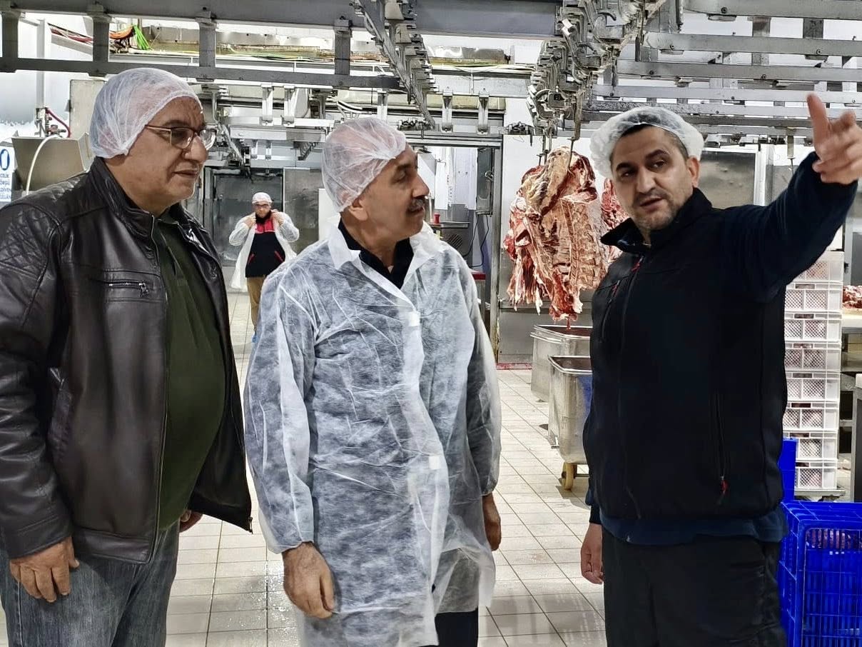 Kurban Bayramı Öncesi Balıkesir’deki Kesimhaneler İncelemeye Alındı! 660387825 1356291986541660 8175582398302543300 n - Marmara Bölge Gazetesi