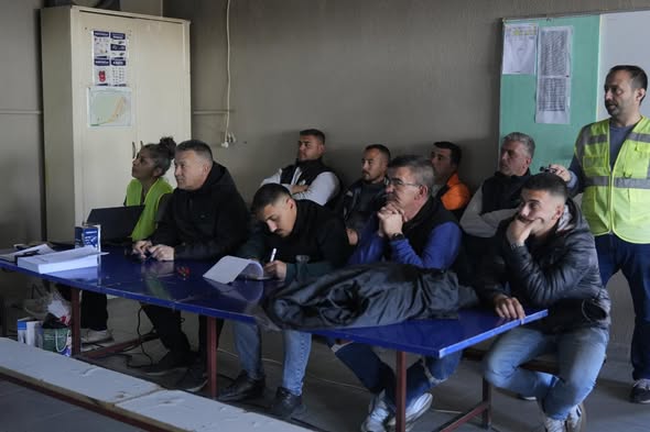 Burhaniye Belediyesi’nden Kritik Eğitim 667029412 1422412133258484 7292243754525318126 n - Marmara Bölge Gazetesi