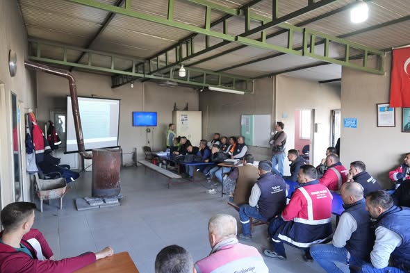 Burhaniye Belediyesi’nden Kritik Eğitim 667910708 1422412113258486 3431716347845670772 n - Marmara Bölge Gazetesi