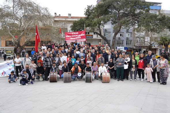 8 Nisan Dünya Romanlar Günü, Burhaniye’de yoğun katılımla ve renkli