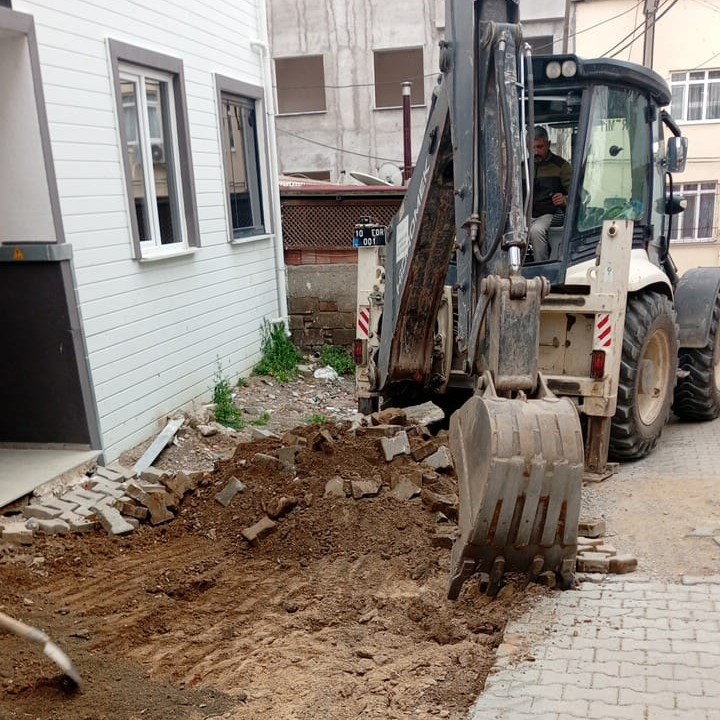 Edremit’te O Gün Sonunda Geldi! 669604166 958686636522362 4636819434051816745 n - Marmara Bölge Gazetesi