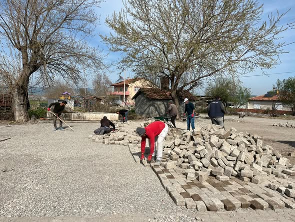 Balatlı Mahallesi’nde yürütülen yol düzenleme çalışmalarıyla ulaşım daha konforlu hale