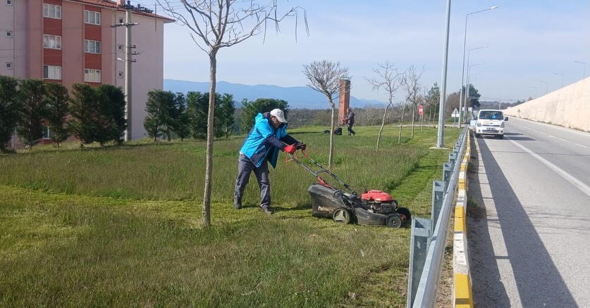 Parklarda Büyük Temizlik Seferberliği Başladı 670534387 18529286698079512 7364287484848291332 n - Marmara Bölge Gazetesi