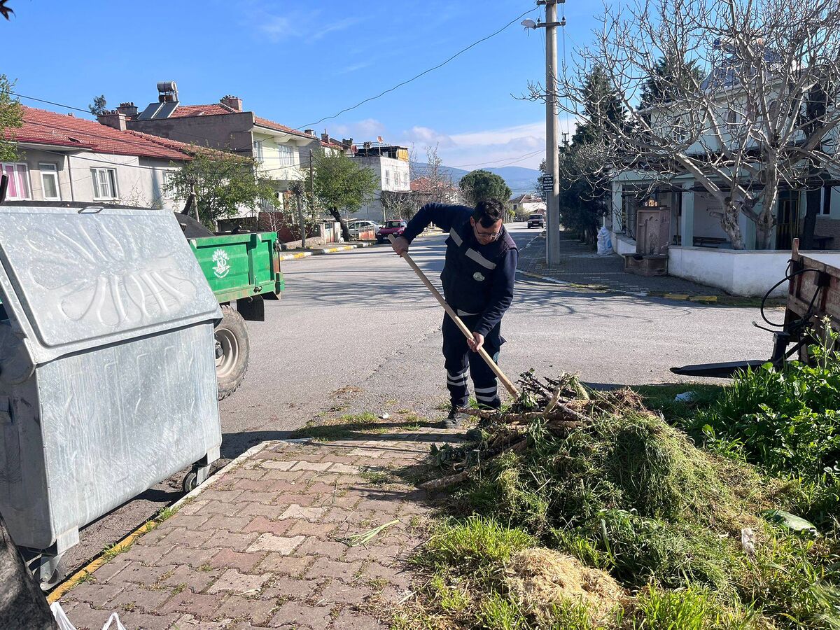 Kepsut Belediyesi, ilçe genelinde sağlık, altyapı, temizlik ve sosyal destek