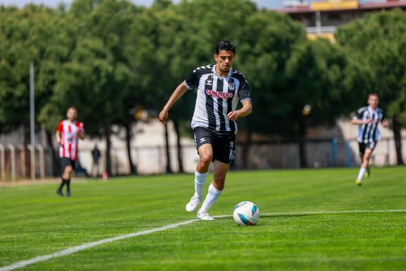 Balıkesir Süper Amatör Lig Play-Off Grubu’nda mücadele eden Burhaniye Belediyespor,