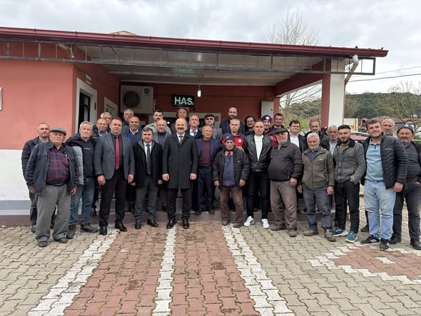 İvrindi Belediyesi, ilçede gerçekleştirdiği saha çalışmalarıyla vatandaşlarla buluşmaya devam ediyor.