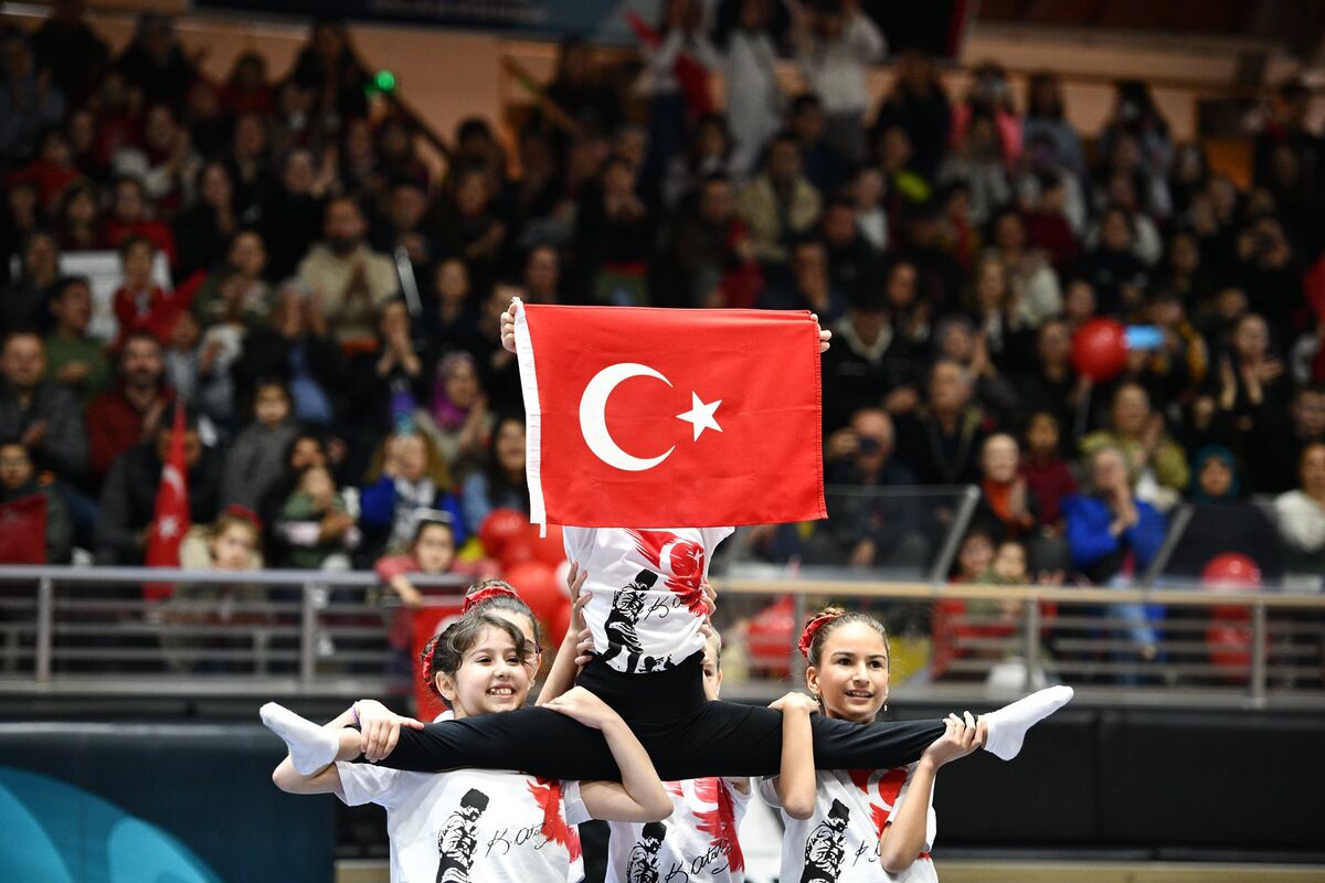 Balıkesir’de 23 Nisan’da Görsel Şölen Yaşandı 675934612 26474052668870239 6860666425158857519 n - Marmara Bölge Gazetesi