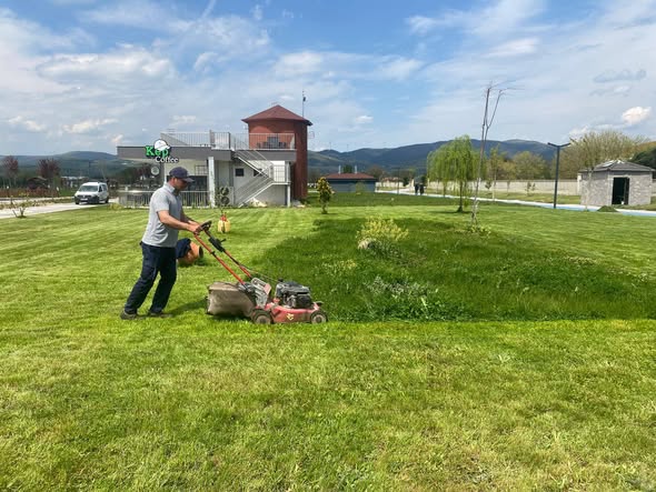 Kepsut Belediyesi, ilçe genelinde vatandaşların yaşam kalitesini artırmaya yönelik çalışmalarını
