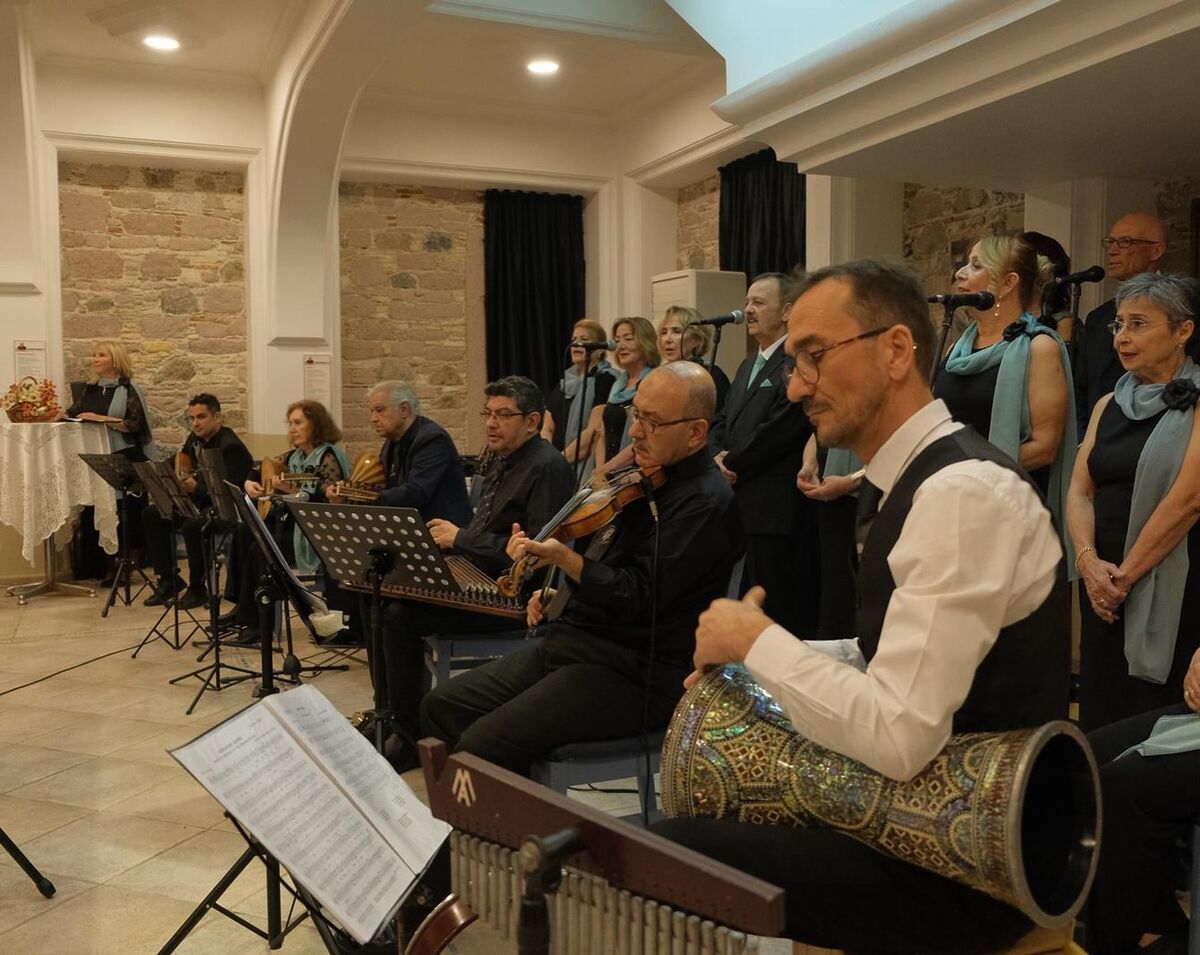 Ayvalık’ın kültür-sanat hayatına damga vuran anlamlı bir etkinlik, sanatseverleri bir