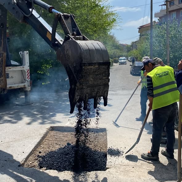 İlçede ulaşımı daha güvenli ve konforlu hale getirmek amacıyla başlatılan