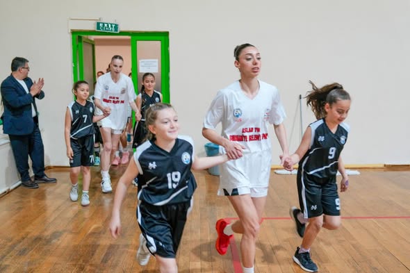 Burhaniye’den Alkış Alan Final 684145665 1587397272355962 4717883718261491241 n - Marmara Bölge Gazetesi