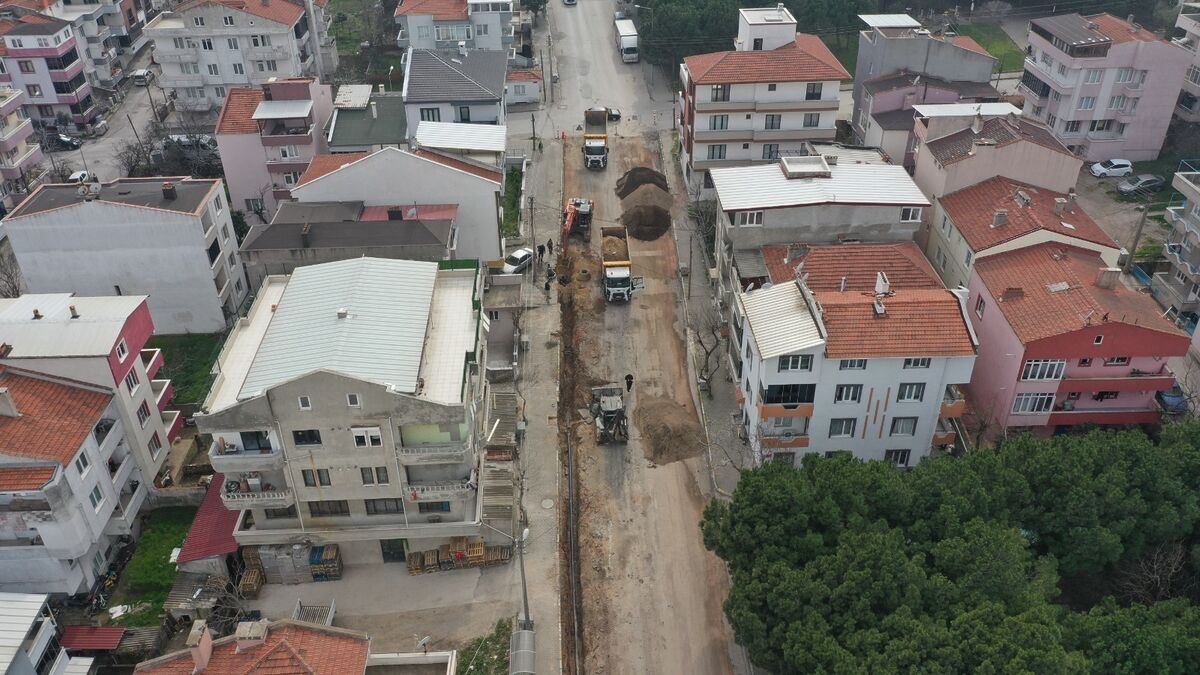 Balıkesir’de Eski Su Hatları Patladı! 7e86699f 0a68 447c bd08 01fcafa8c5b8 - Marmara Bölge Gazetesi