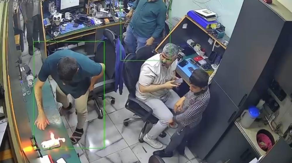 Şarjdaki Telefon Bir Anda Alev Aldı AW691745 02 - Marmara Bölge Gazetesi
