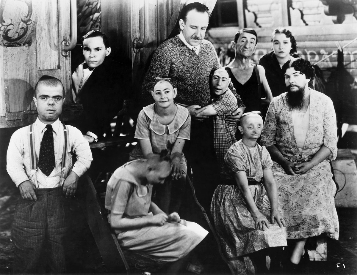 İzlerken Nefesinizi Tutacaksınız! Eleştirmenlerden Tam Not Alan En İyi 20 Korku ve Gerilim Filmi Freaks - Marmara Bölge Gazetesi