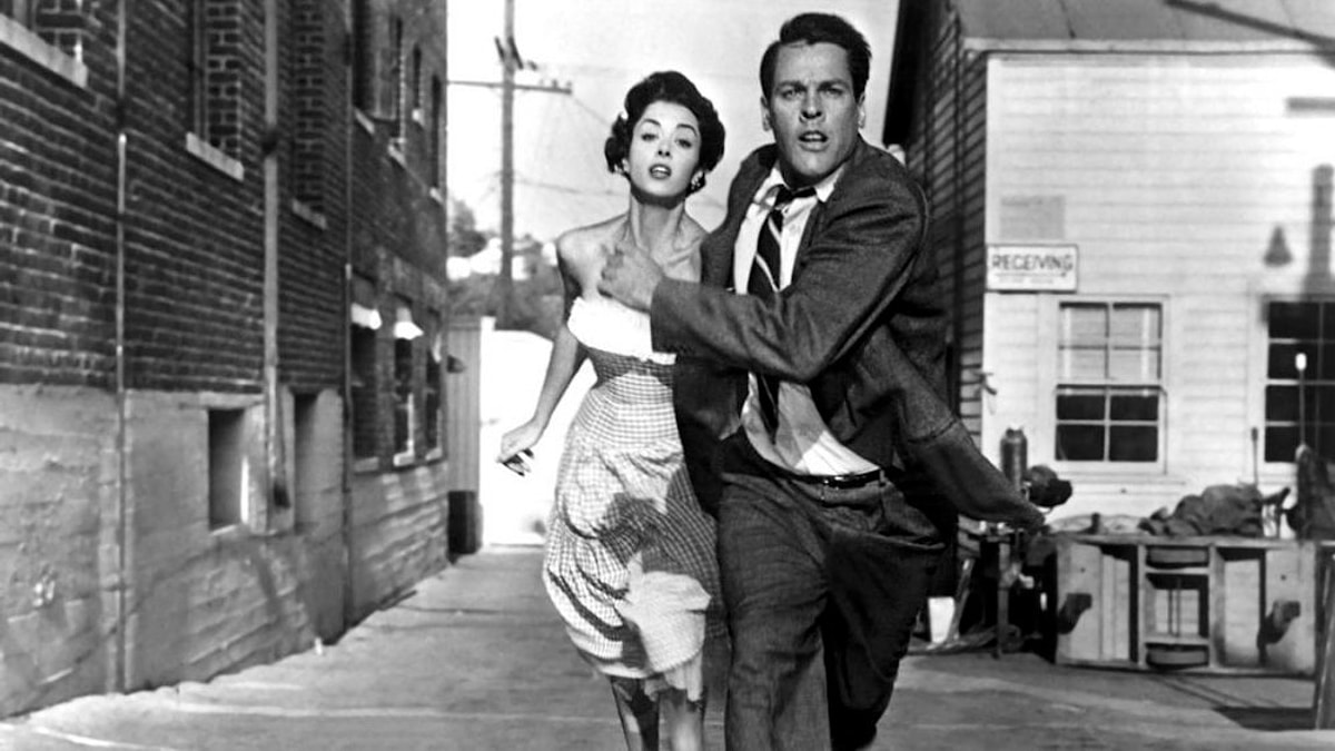 İzlerken Nefesinizi Tutacaksınız! Eleştirmenlerden Tam Not Alan En İyi 20 Korku ve Gerilim Filmi Invasion of the Body Snatchers - Marmara Bölge Gazetesi