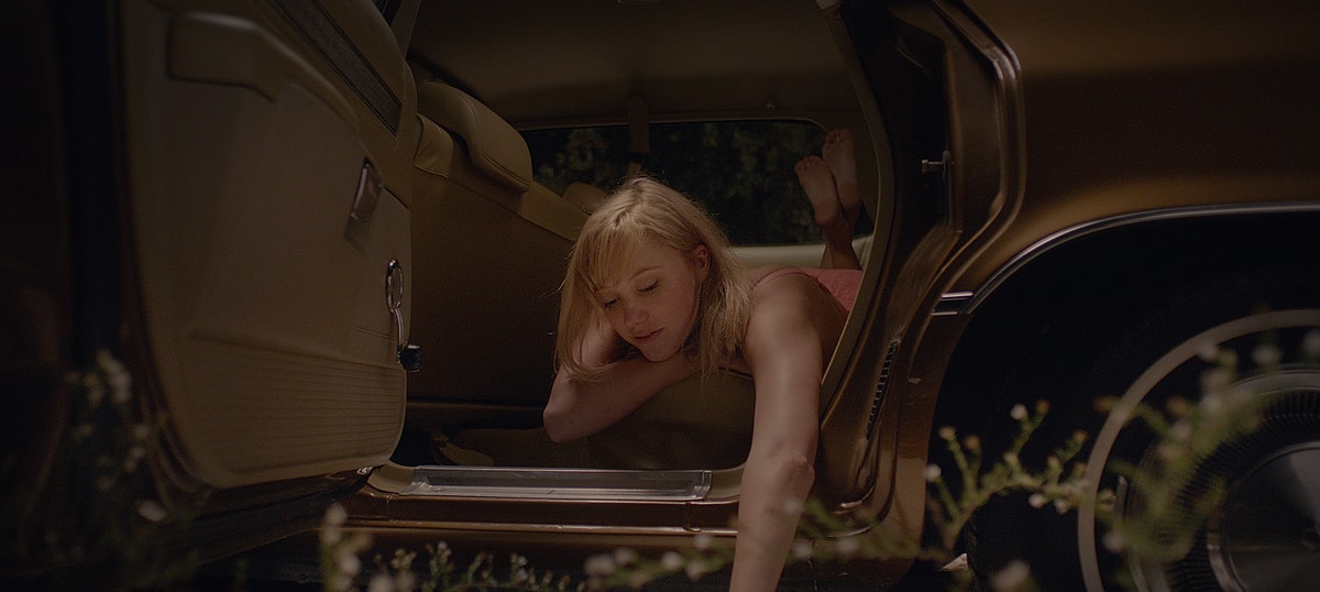 İzlerken Nefesinizi Tutacaksınız! Eleştirmenlerden Tam Not Alan En İyi 20 Korku ve Gerilim Filmi It Follows - Marmara Bölge Gazetesi