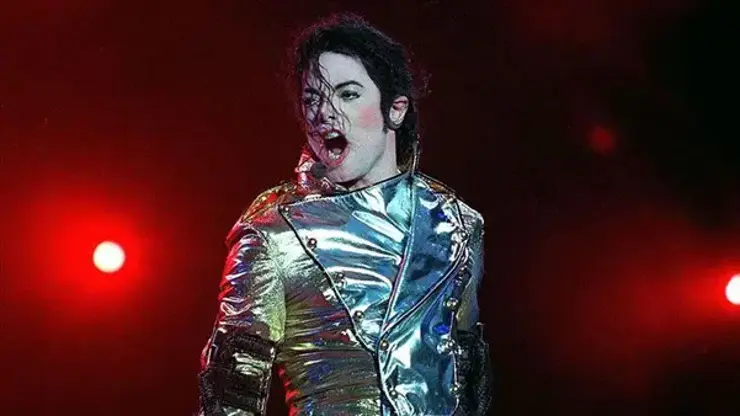 Michael Jackson 4 - Marmara Bölge Gazetesi