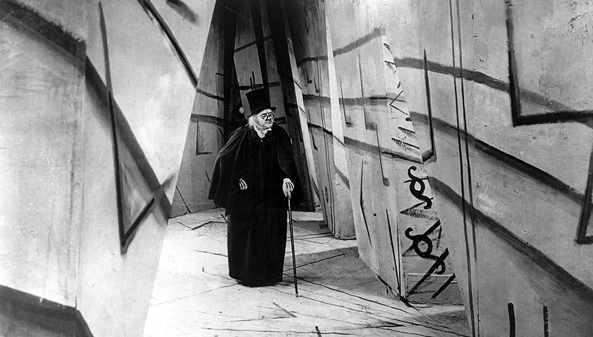 İzlerken Nefesinizi Tutacaksınız! Eleştirmenlerden Tam Not Alan En İyi 20 Korku ve Gerilim Filmi The Cabinet of Dr. Caligari - Marmara Bölge Gazetesi