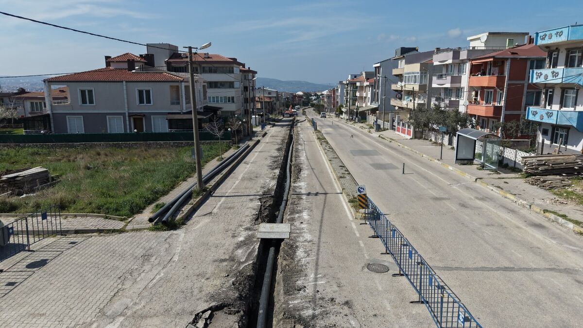 Bandırma’da sık sık arızalanarak kesintilere yol açan 55 yıllık içme