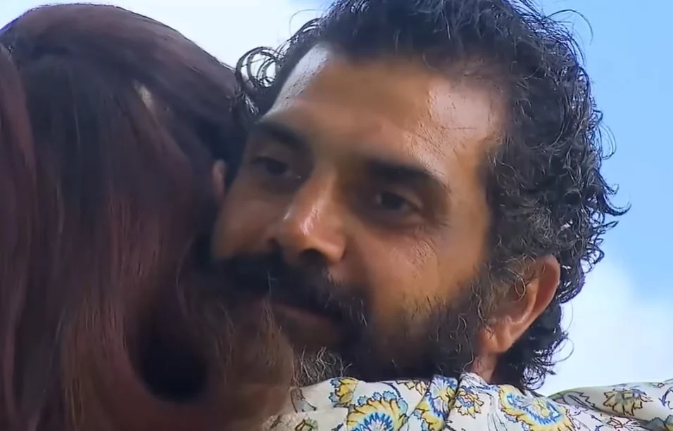 Uzun bir aradan sonra Survivor programında karşı karşıya gelen Deniz