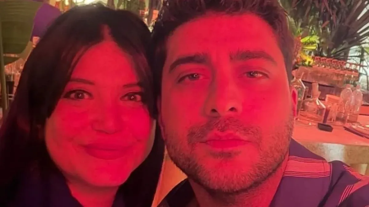 dogukan gungor feyza civelekin dogum gunu partisine katildi ikili geceye damga vurdu 3297244 202604291019 6 - Marmara Bölge Gazetesi