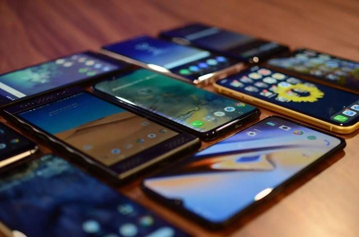 Akıllı Telefonlarda Yeni Dönem: Planlı Eskitmeye Son image 2026 04 21T181151.331 - Marmara Bölge Gazetesi