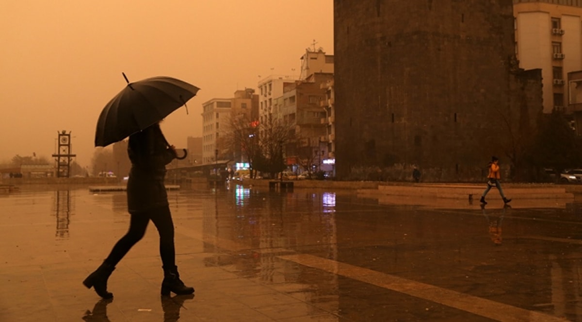 Türkiye genelinde hava yeniden değişiyor. Meteoroloji Genel Müdürlüğü tarafından yayımlanan