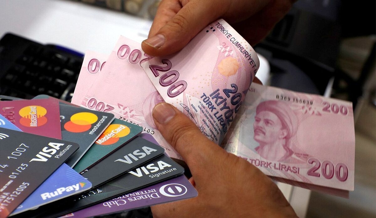 Kredi ve kredi kartı borçlarını yapılandırmak isteyen milyonlarca vatandaşı yakından