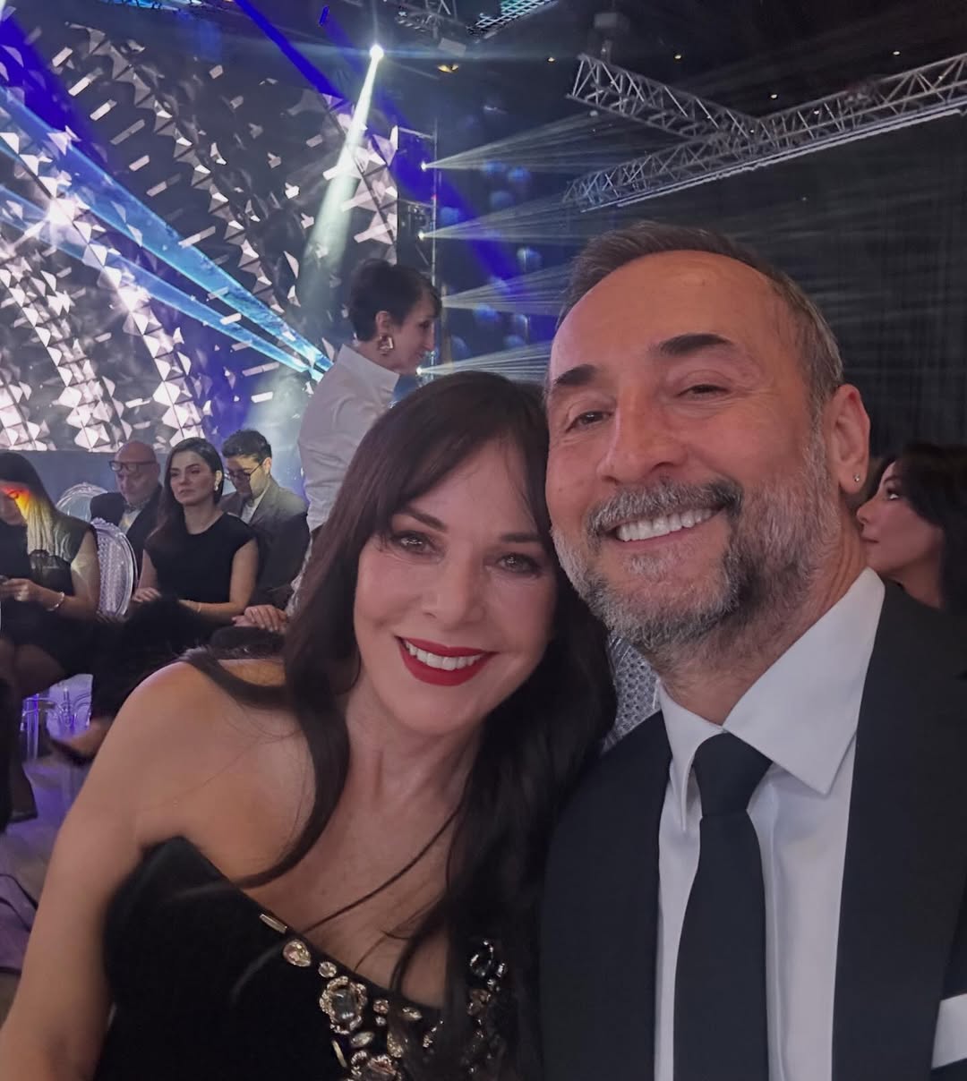 Semih Saygıner ve Şenay Gürler 12 Yılı Geride Bıraktı senay gurler semih sayginer 2 - Marmara Bölge Gazetesi