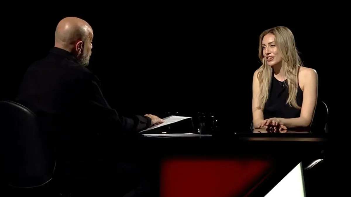 sinem kobal evlenme teklifini ilk kez anlatti kenan imirzalioglunun esine asik oldugu 3296951 202604272222 3 - Marmara Bölge Gazetesi