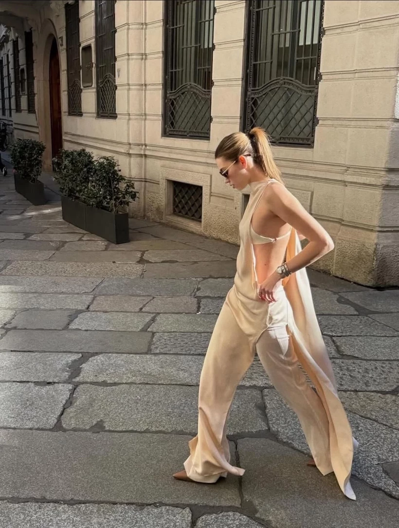 Afra Saraçoğlu’nun İddialı Pozları Sosyal Medyayı Salladı whatsapp image 2026 04 03 at 13 hhgf - Marmara Bölge Gazetesi